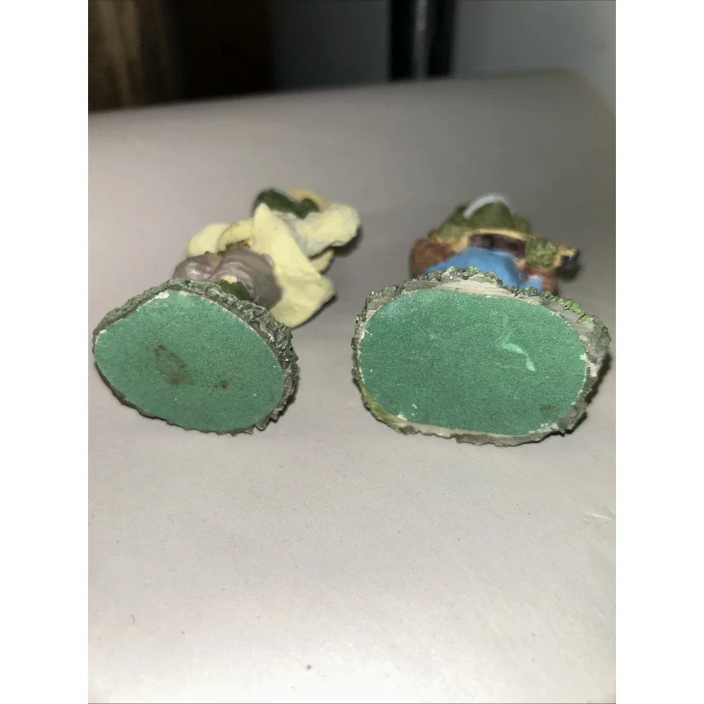 Lot Of 2 Vintage Frog Figurines Playing Guitar And Dancing So Cute!